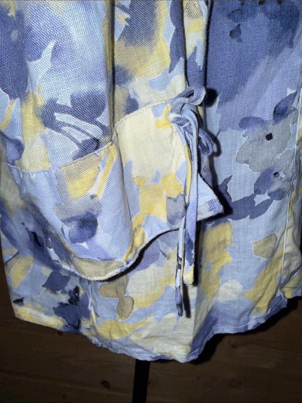 Floral Watercolor Button-Up Shirt in blue & Yellow Linen - Picture 4 of 13